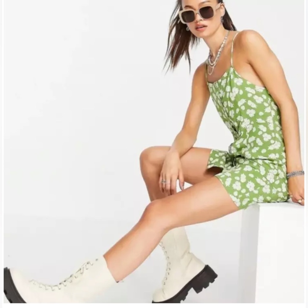 Topshop Button Through Daisy Mini Slip Green Dress‎ with White Daisies, Size 6
